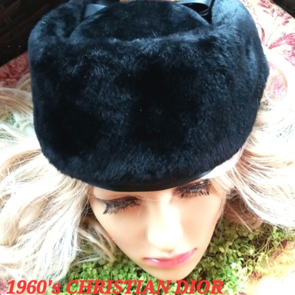 60's MISS DIOR Christian Black Fur Angora Adorable Pillbox Union Elegant Hat EVC - Picture 2 of 16